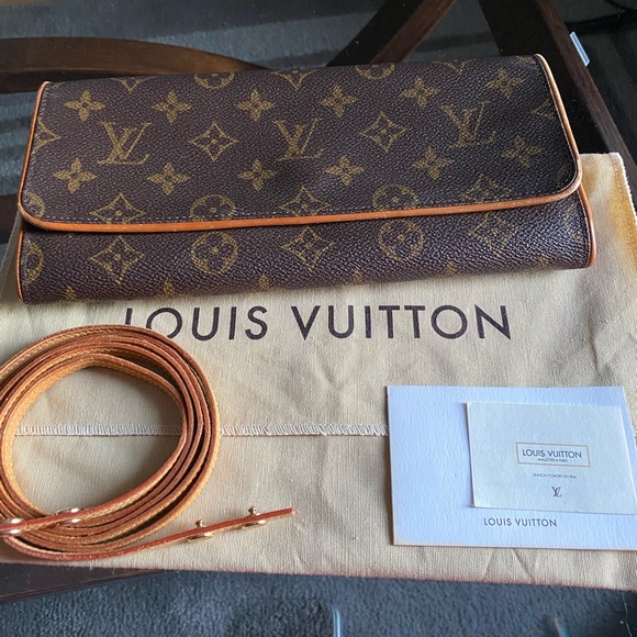 Louis Vuitton Twin Pochette GM - Picture 1 of 14